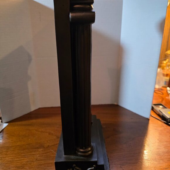 VINTAGE QUARTZ FIGURAL CLOCK ANGEL STANDING BESIDE LARGE BASKET ALL BRONZE - Picture 4 of 4